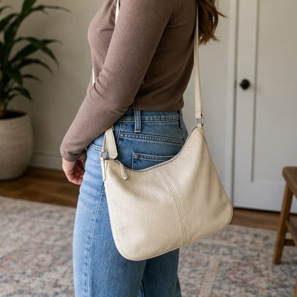Cream Pebbled Crossbody Bag - Picture 3 of 6